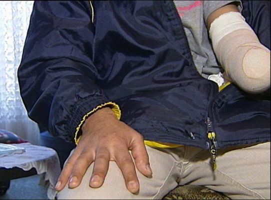 Telediario 1 - Trabajador sin contrato, herido