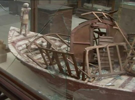 Telediario 1 - Alerta en los museos egipcios