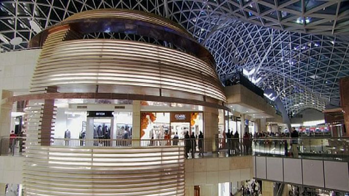 La noche temática - El poder de los centros comerciales