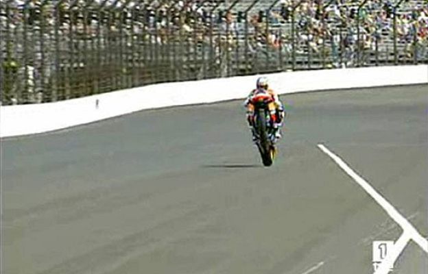  - Hayden, anfitrión en Indianápolis