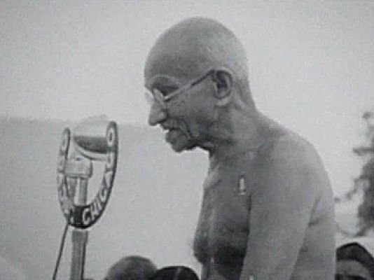 Universo UNED - Mahatma Gandhi