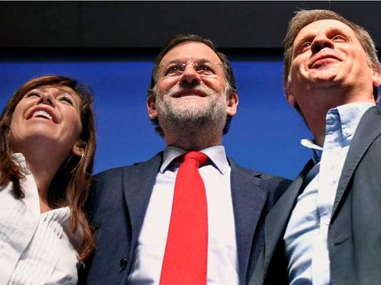 Telediario 1 - Rajoy pide al Gobierno menos fotos