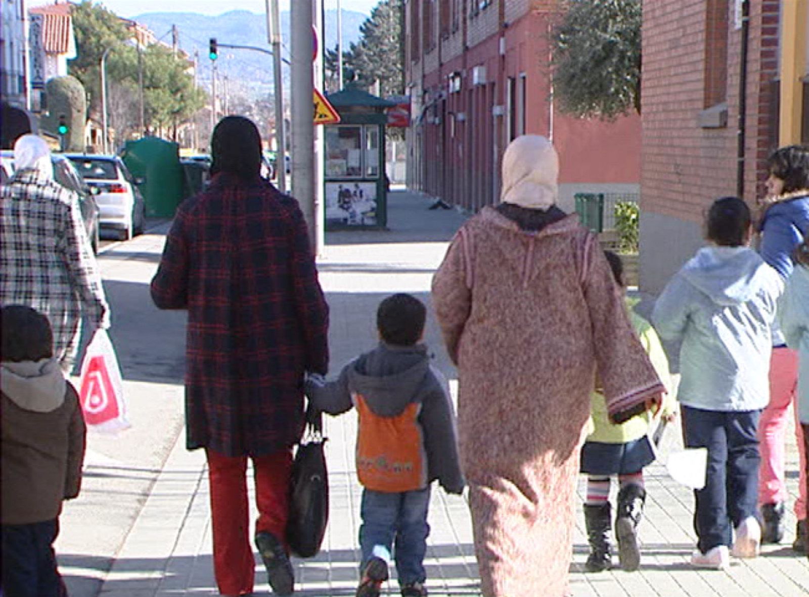 Vic quiere tener la posibilidad de negar la residencia a los inmigrantes que considere incívicos