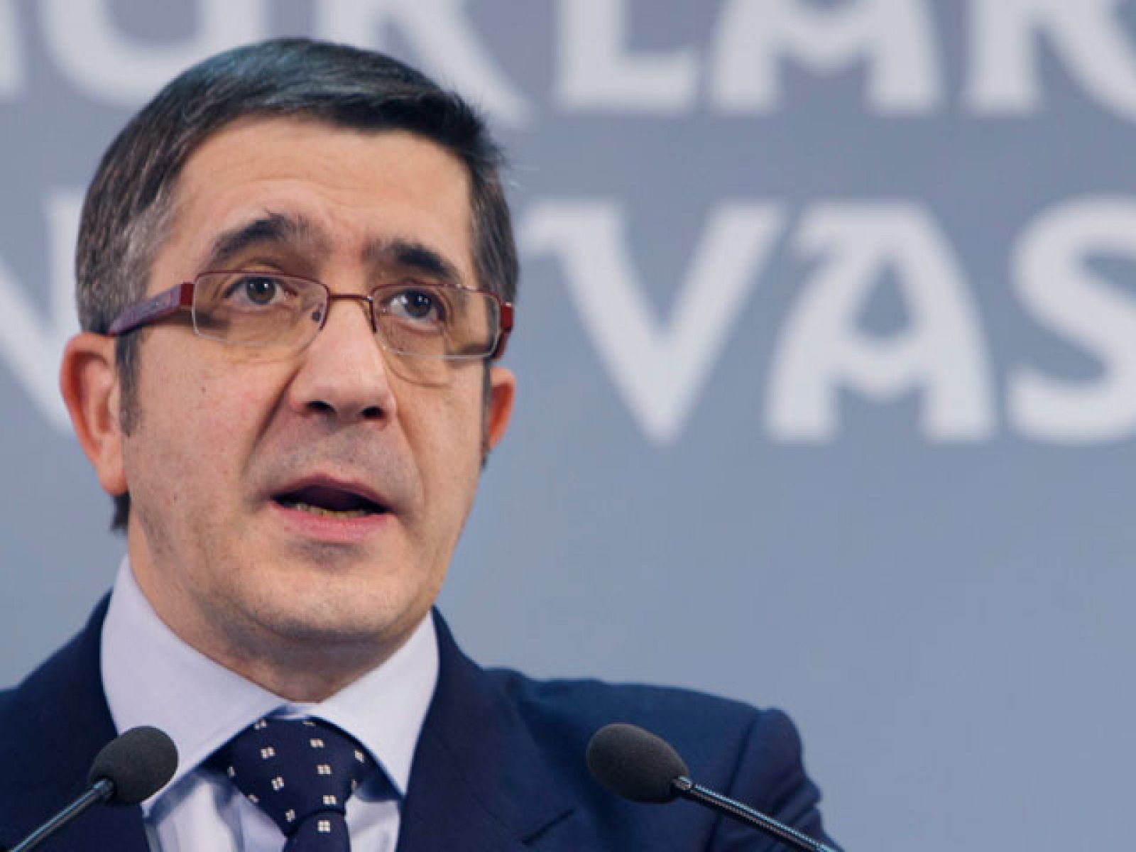 El gobierno vasco valora los pasos que está dando la izquierda abertzale | Ver