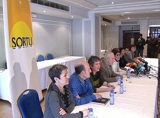 Telediario 1 - Sortu, el nombre del nuevo partido