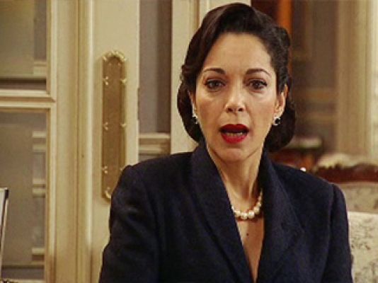 Amar en tiempos revueltos - Amar - Lupe acusa a Asun de fresca