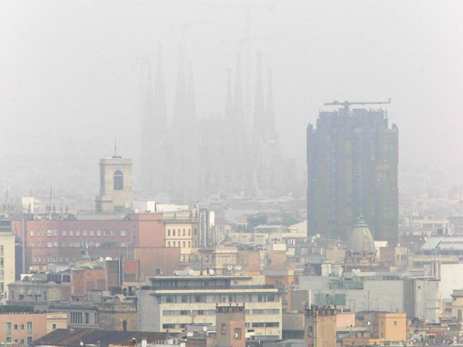 Madrid y Barcelona presentan un alto grado de contaminación | Ver