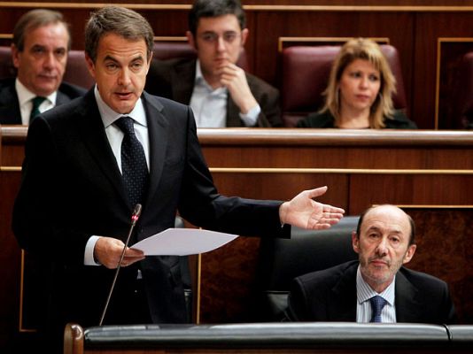 Telediario 1 - Telediario 2 en 4' - 09/02/11