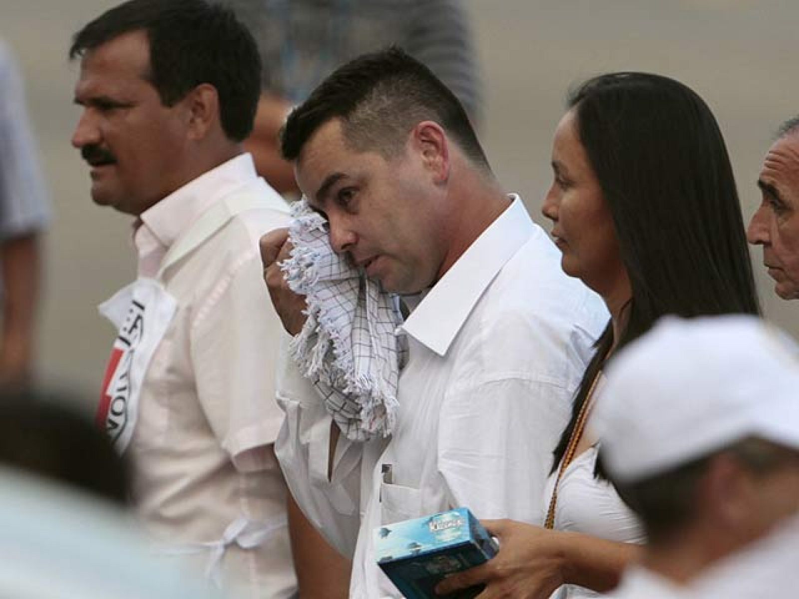 Las FARC liberan al primero de los cinco rehenes acordados