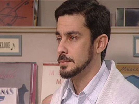 Amar en tiempos revueltos - Amar -Ubaldo confiesa su enfermedad