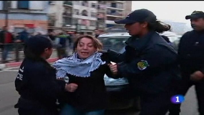 Telediario 1 - Telediario - 21 horas - 12/02/11