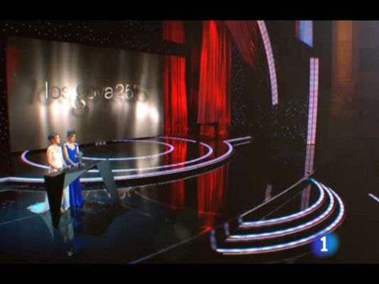 Premios Goya - Cristina Zumárraga Goya a la Mejor Dirección de Producción por 'También la lluvia'