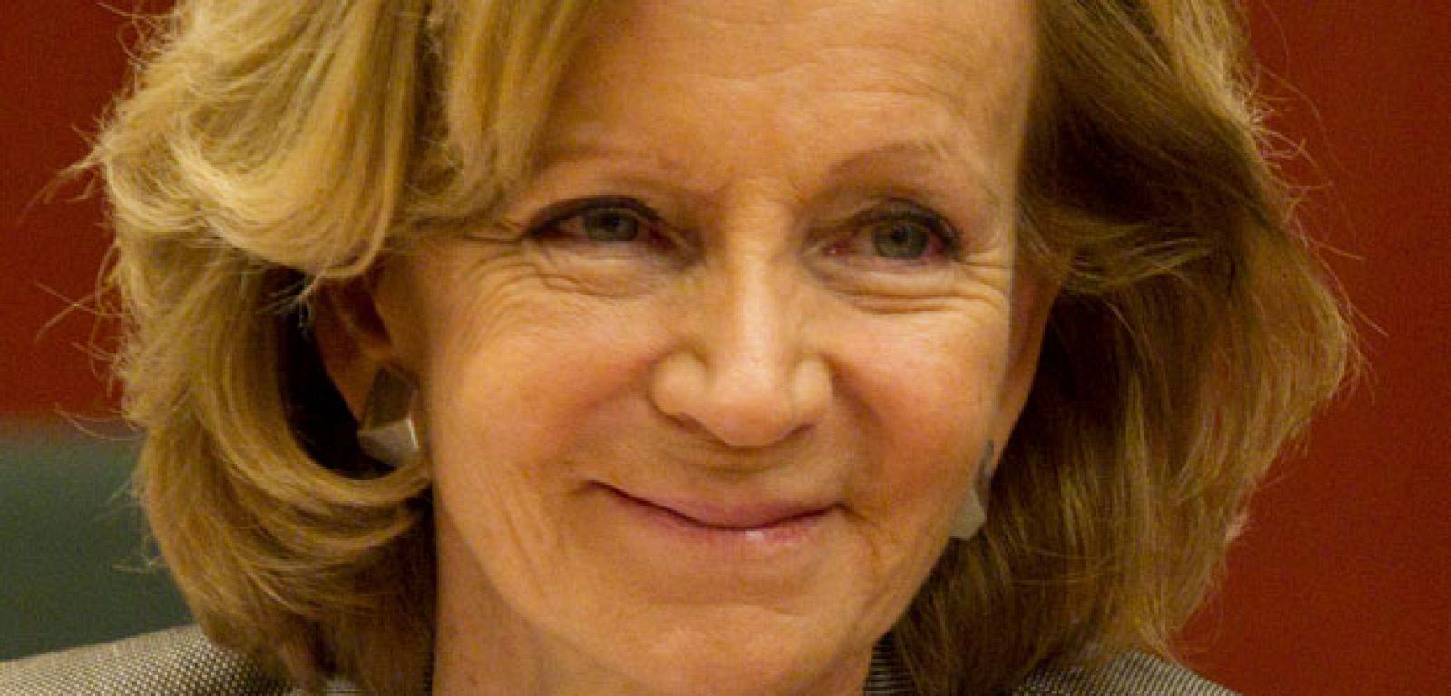 La ministra de Economía, Elena Salgado, valora la ampliación del Fondo de Rescate Europeo