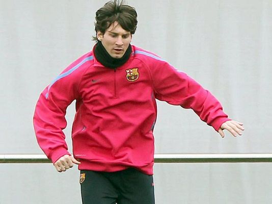 Telediario 1 - Messi acapara la atención mediática