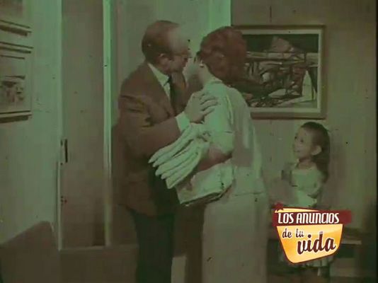 Los anuncios de tu vida - Anuncios - Él el jefe, ella aspira