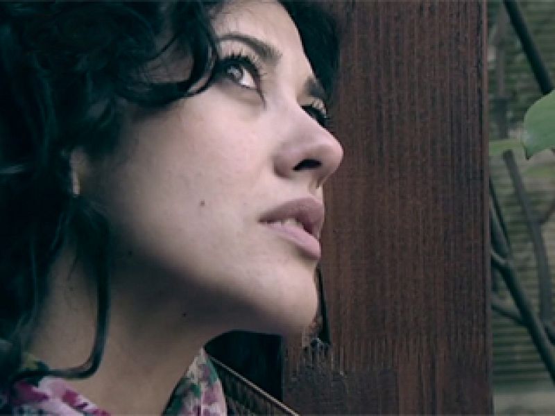 Lucía Pérez - "Abrázame"