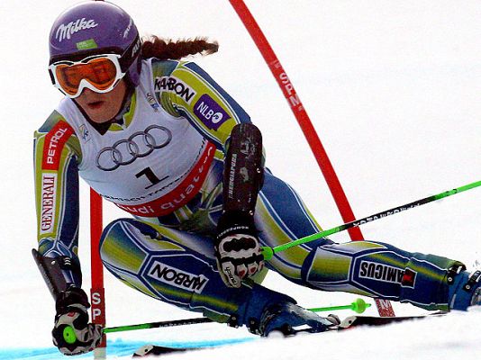  - Tina Maze gana el eslalon gigante