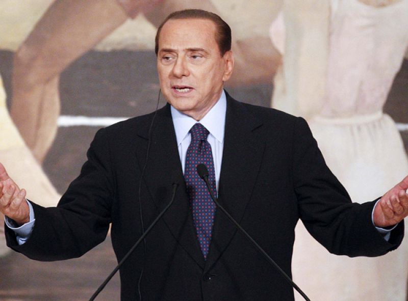 Berlusconi comienza a obtener los apoyos extra que necesita para mantenerse en el poder