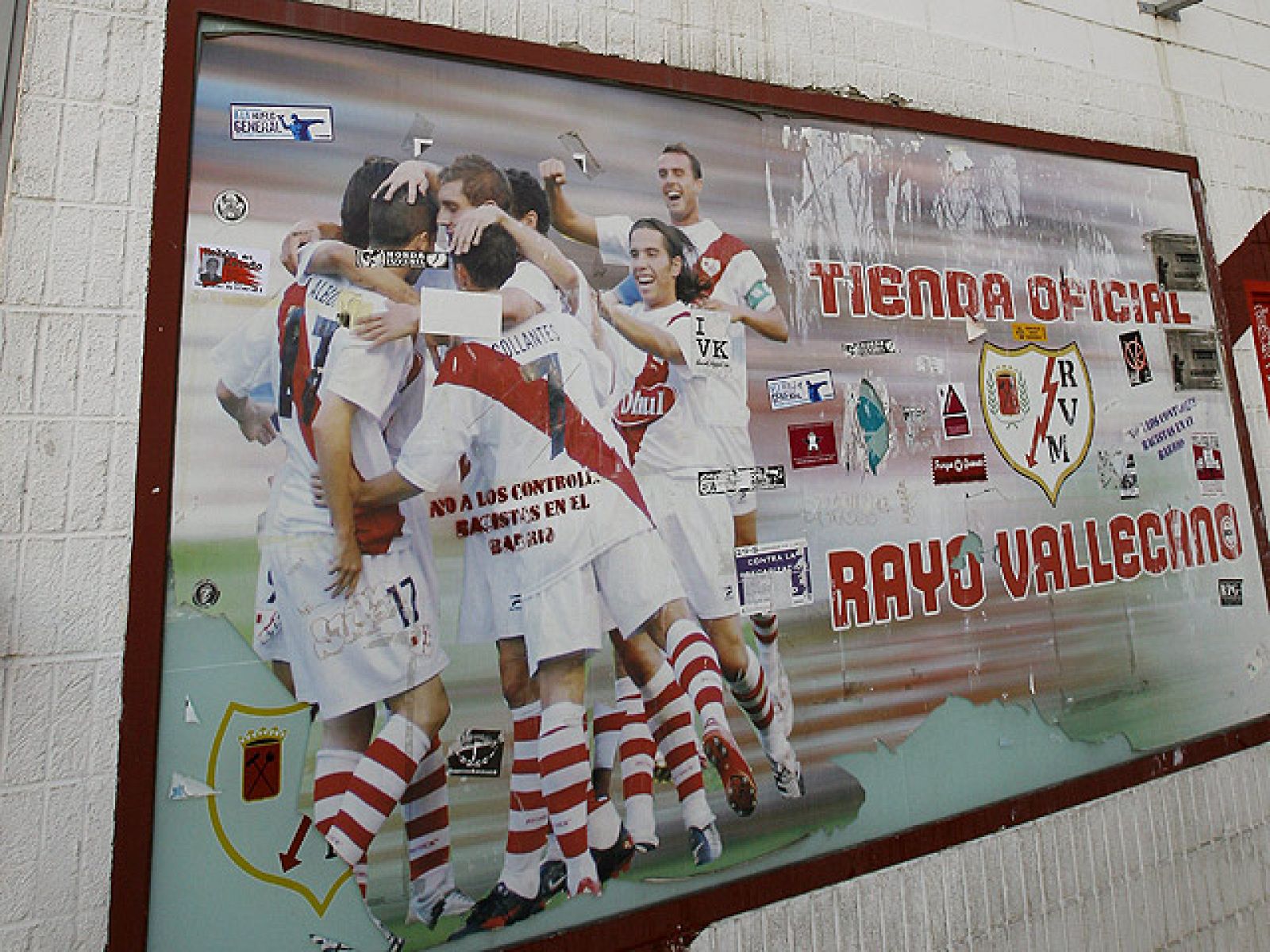 Hay preocupación en el seno del Rayo Vallecano, una de las empresas de Nueva Rumasa. El equipo franjirojo se ha acogido a la Ley Concursal.
