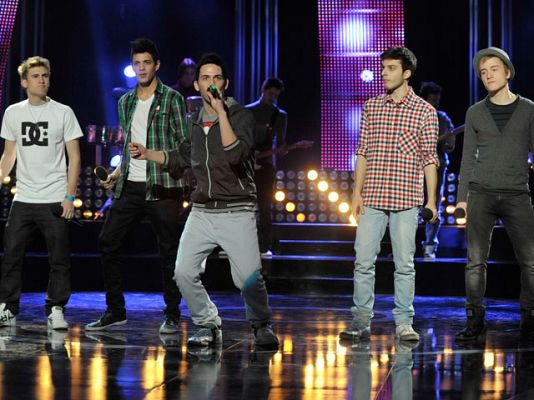 Eurovisión - Auryn canta "El sol brillará"