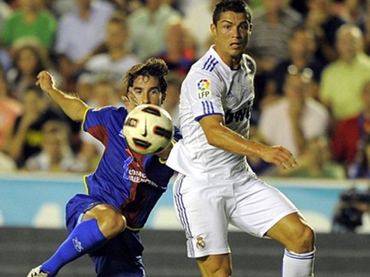 Telediario 1 - El Levante visita la fortaleza madridista