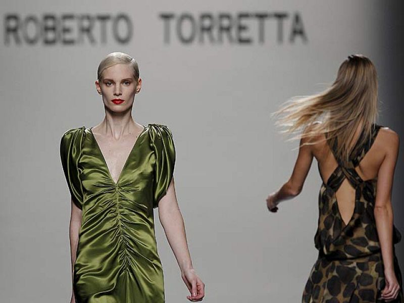Roberto Torretta ha sido el encargado de cerrar la segunda Jornada de la Cibeles Madrid Fashion Week.