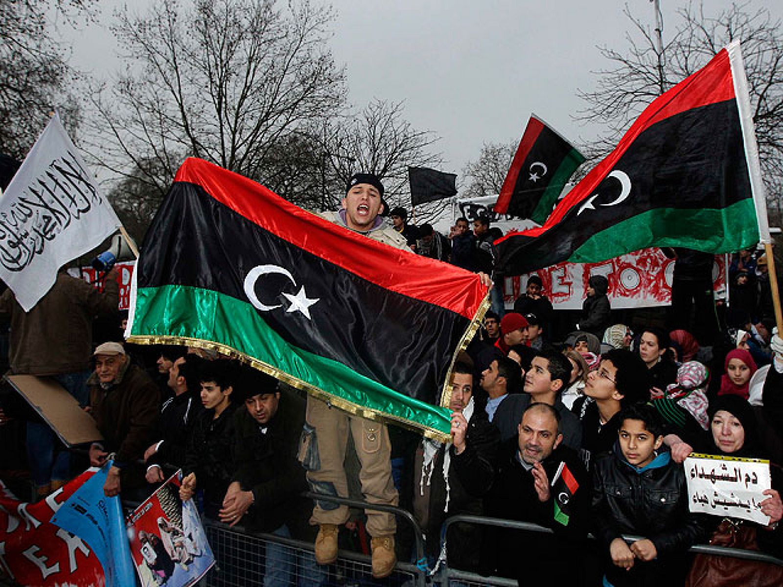 Telediario Matinal en cuatro minutos - 21/02/11 | Ver