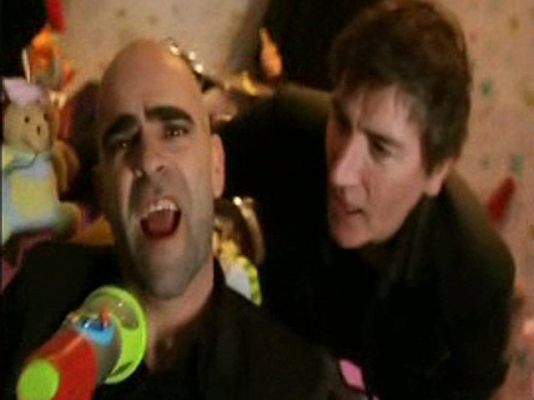 Cultura en Rtve.es - Di Elas, el grupo de rock que lidera Luis Tosar, lanza su primer videoclip