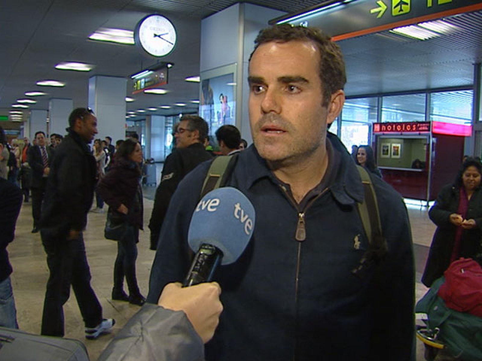 La Unión Europea estudia la evacuación de sus ciudadanos residentes en Libia | Ver