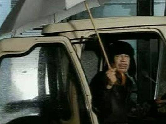  - Gadafi desmiente su huida