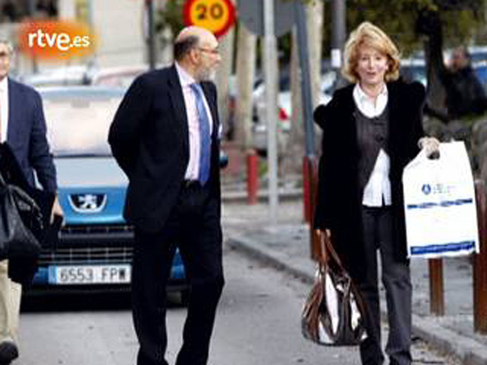 La operación de cáncer de mama a Esperanza Aguirre "ha salido bien" | Ver