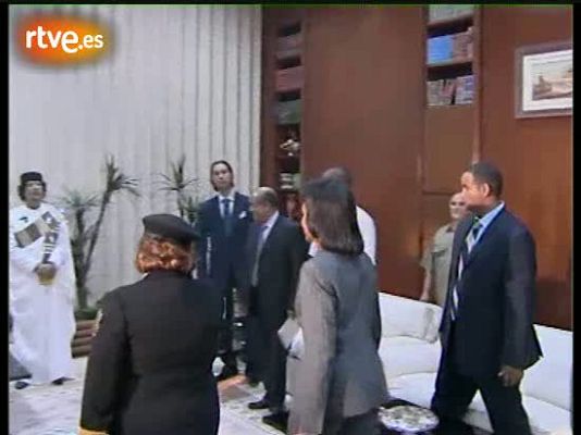  - Rice visita a Gadafi