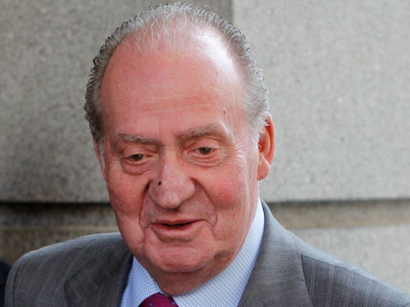 El Rey se ha mostrado este miércoles convencido de que ya se  conoce toda la verdad sobre la intentona golpista del 23 de febrero de 1981, aunque ha reconocido que todavía hay quien hace lecturas inventadas de lo que ocurrió aquel día. "Creo que sí