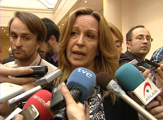  - Analizan las revueltas en el Magreb