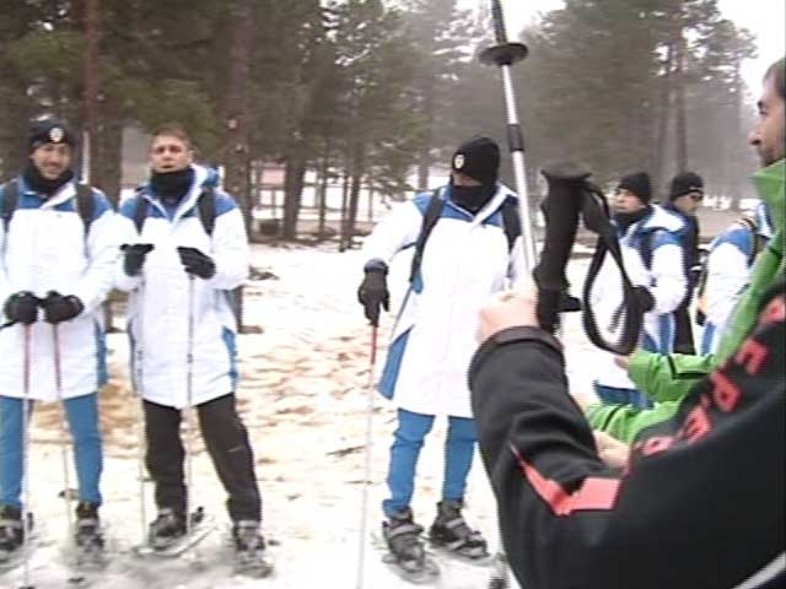 Los jugadores del Valencia se han concentrado en la estación de esquí de Valdelinares para romper la monotonía liguera.