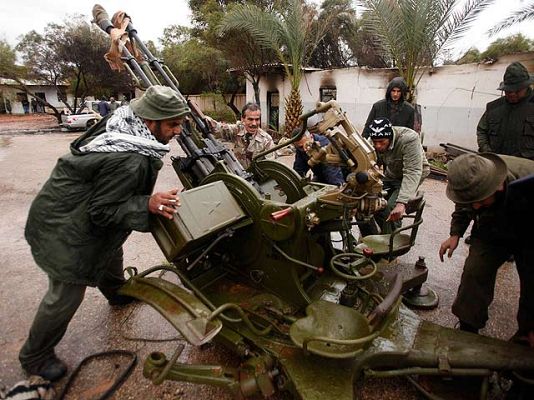  - Gadafi, cada vez más acorralado