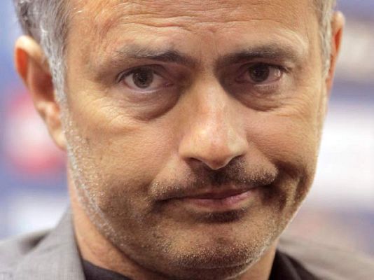 Telediario 1 - Mou: "Se ríen a mis espaldas"