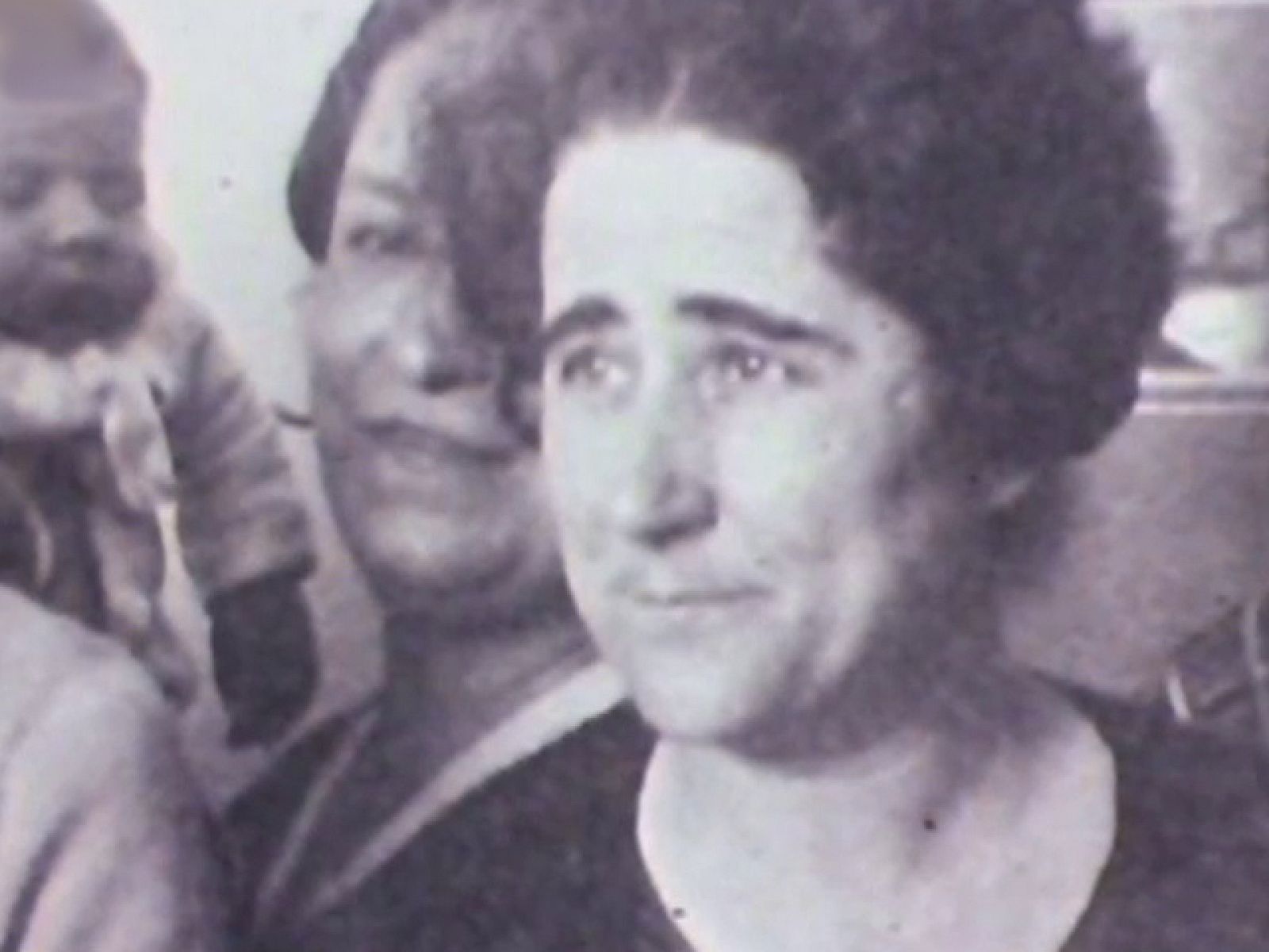 Un mundo feliz - Clara Campoamor - Un mundo feliz | Ver