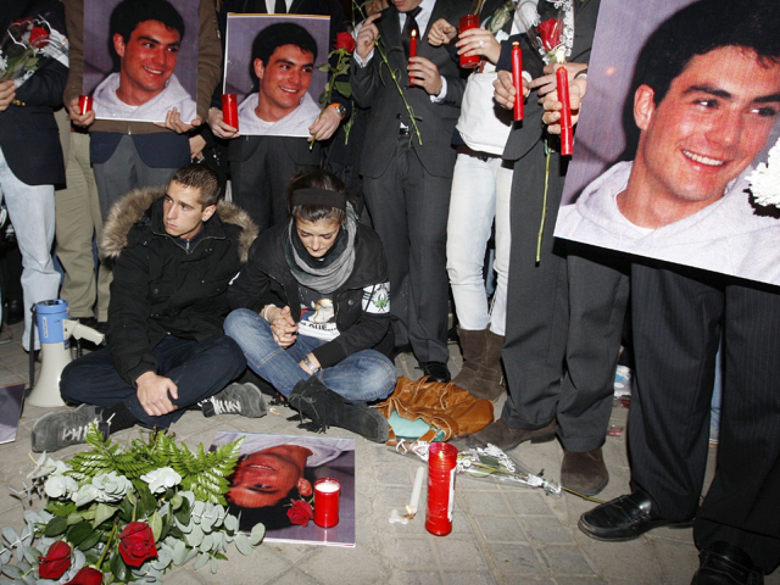 Arranca el juicio contra tres porteros de 'El Balcón de Rosales' por la muerte de Álvaro Ussía