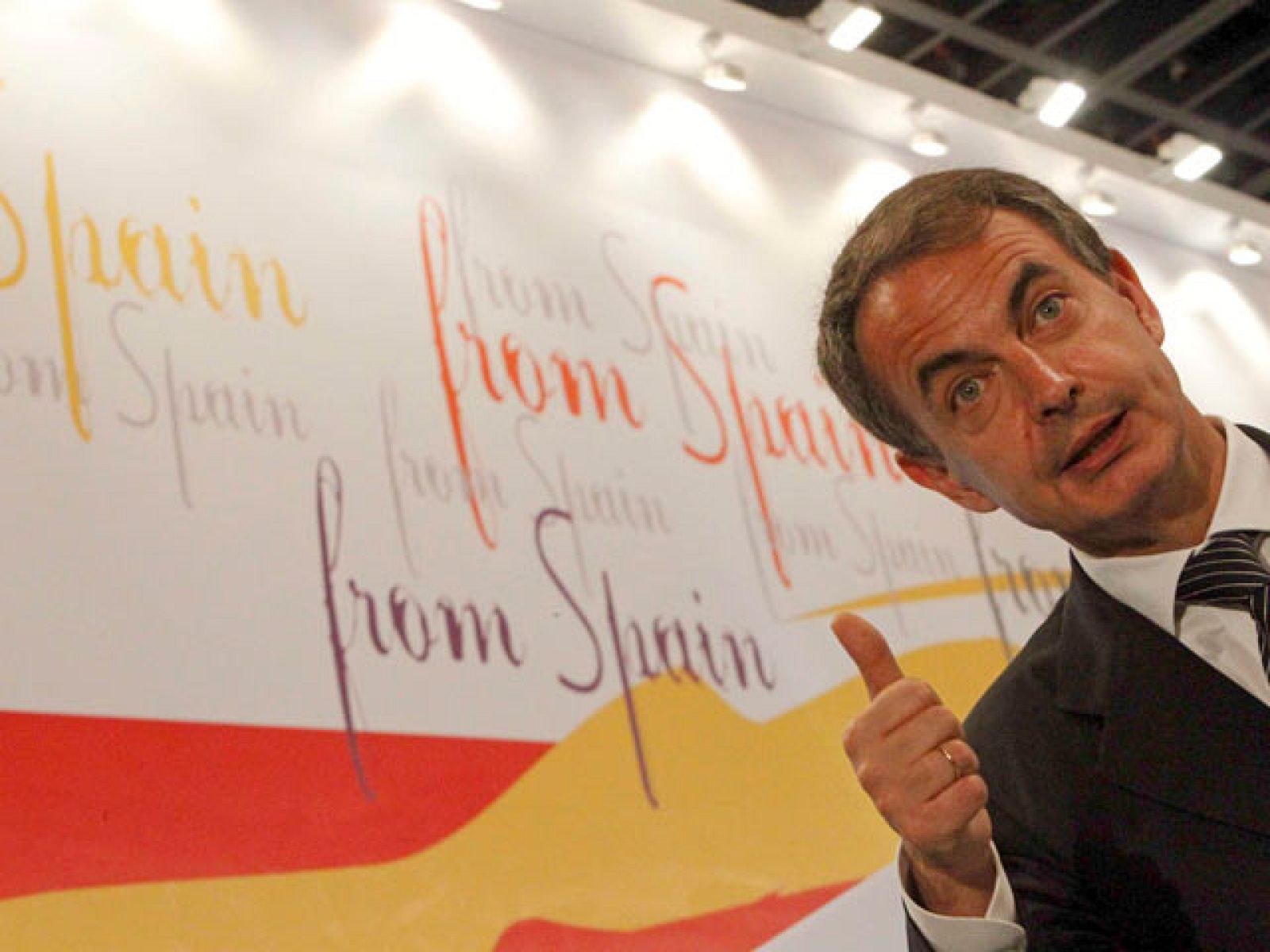 Zapatero subraya que los Emiratos son el primer inversor en España | Ver