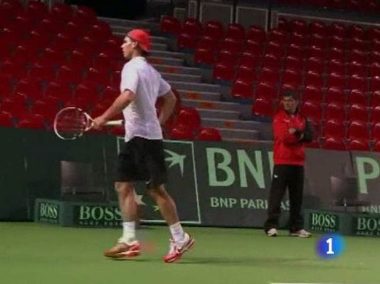 Telediario 1 - Equipo Davis entrena en Charleroi