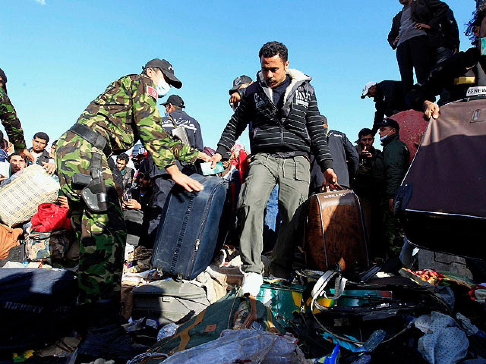 Telediario Matinal en cuatro minutos - 02/03/11 | Ver