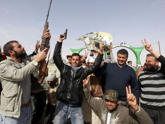 Telediario 1 - Contraofensiva en Libia