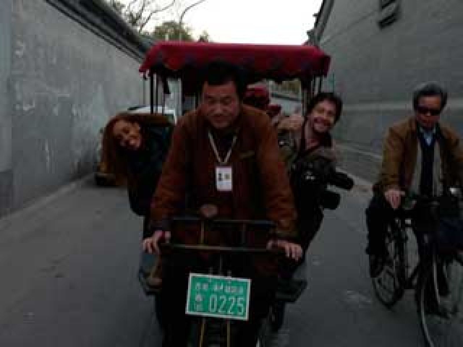 Españoles en el mundo - Pekín - Tomas falsas