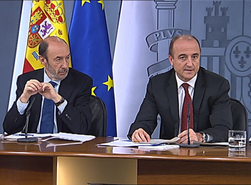 Telediario 1 en cuatro minutos - 04/03/11