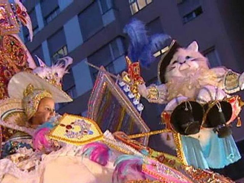 Final de chirigotas en el carnaval de Cádiz | Ver