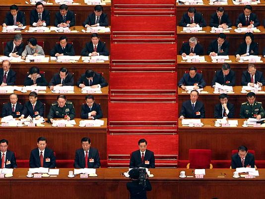 Telediario 1 - China quiere reducir desigualdades