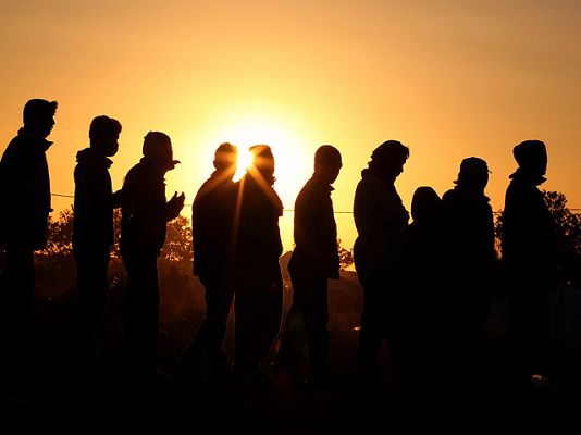 Telediario 1 - Telediario 2 en 4' - 05/03/11