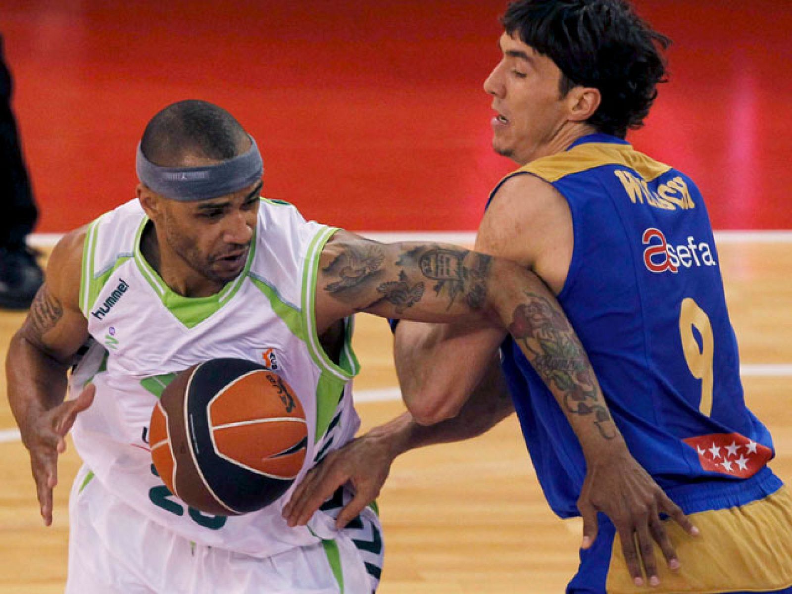 Asefa Estudiantes 78 - 69 Unicaja - Baloncesto en RTVE | Ver