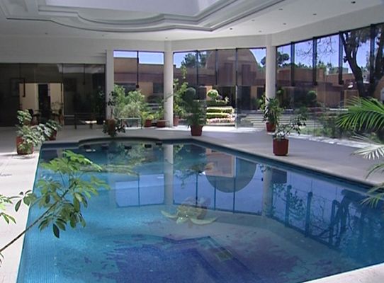 Telediario 1 - 'Narcocasas' en México